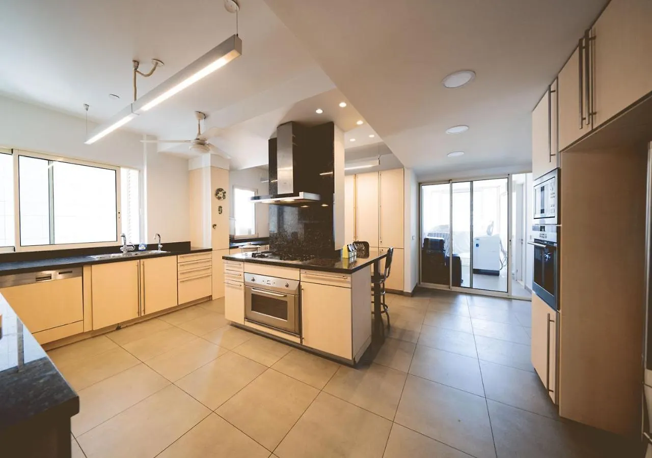 Stunning Apartment With Seaview In The Heart Of Beyrouth